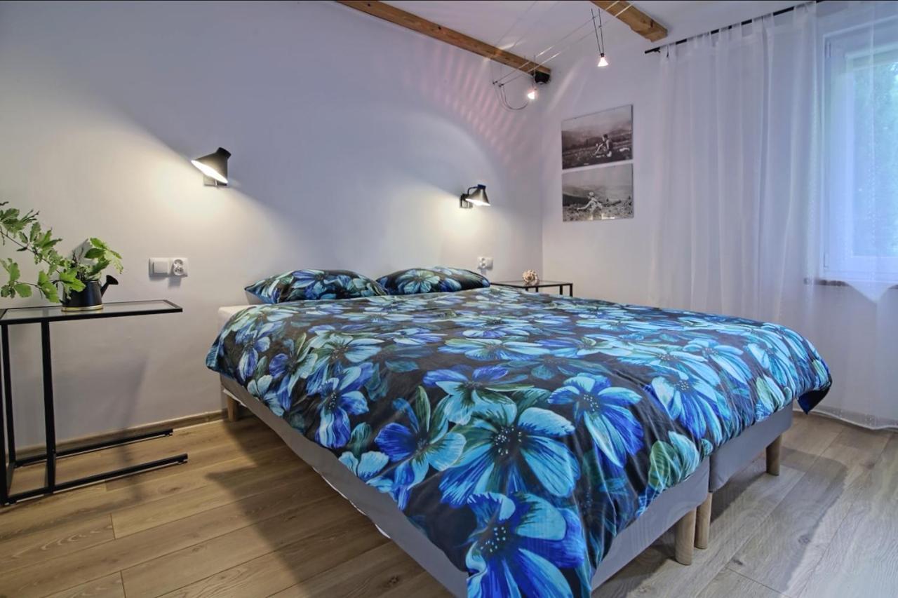 Pokoje I Apartamenty Przy Sosnowej Poddąbie Exterior foto
